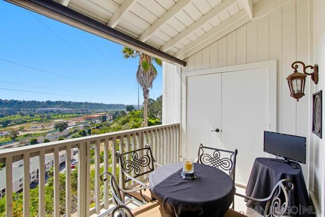 1366 Camino Lujan, San Diego CA: https://media.crmls.org/mediaz/48e1c05f-9ea1-4510-97ec-c81d1fce175e.jpg