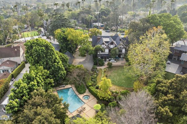 412 Oaklawn Avenue, South Pasadena CA: https://media.crmls.org/mediaz/48e214d9-eef9-46c9-88a1-4e3394e7e7b3.jpg