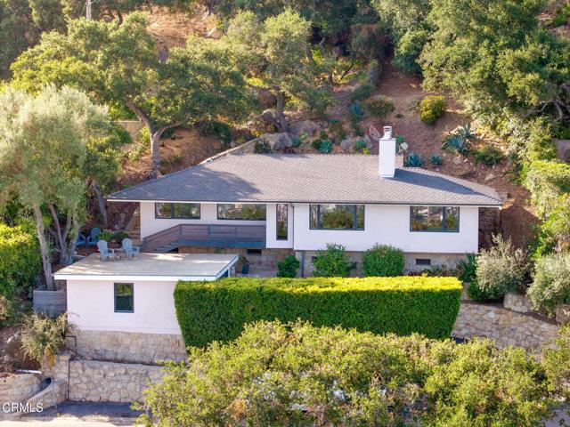 960 Roble Lane, Santa Barbara CA: https://media.crmls.org/mediaz/48e2a798-1d91-409a-9867-c27facdedec3.jpg