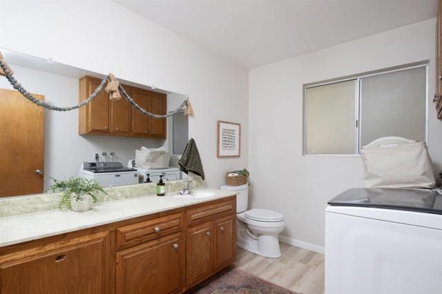 Detail Gallery Image 22 of 40 For 500 Beaumont Dr, Vista,  CA 92084 - 4 Beds | 3/1 Baths