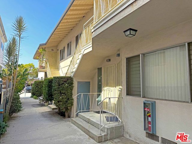 3726 Mentone Avenue photo 3