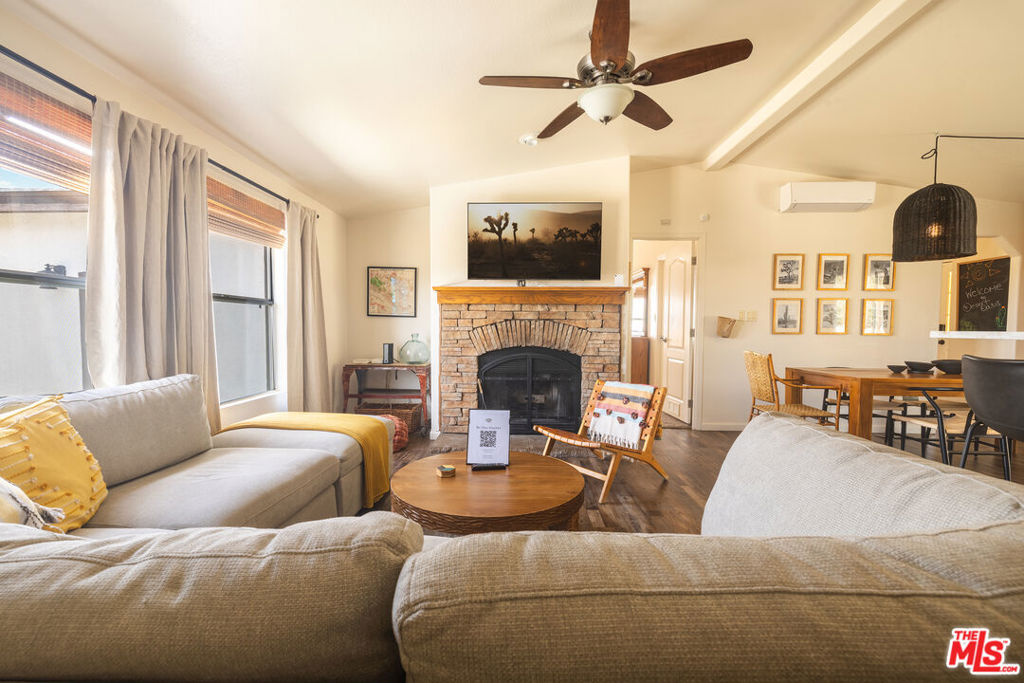 MLS #25613337 image #1