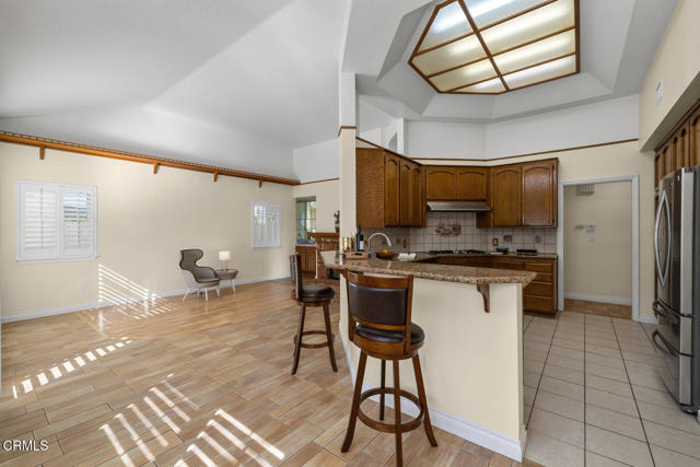 Detail Gallery Image 14 of 39 For 286 Golden Fern Ct, Simi Valley,  CA 93065 - 4 Beds | 2 Baths