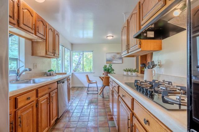 1031 Yosemite Drive, Pacifica CA: https://media.crmls.org/mediaz/48e4d6e4-a473-4271-bab5-143fe06b6a45.jpg