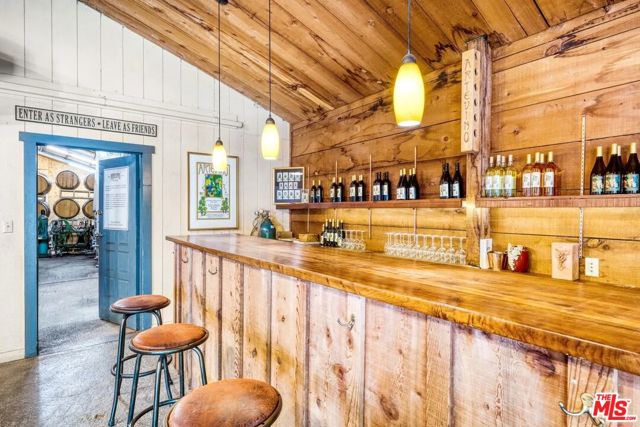 20799 Highway 128, Yorkville CA: https://media.crmls.org/mediaz/48e4e467-a7f6-4f03-9445-87b4ad4ee5d2.jpg