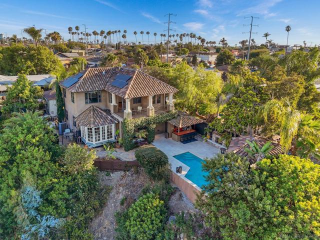 4915 Eyrie Rd, San Diego CA: https://media.crmls.org/mediaz/48e77c26-3929-4004-952c-1b4e057afac6.jpg