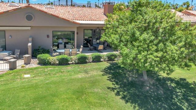 76546 Begonia Lane, Palm Desert CA: https://media.crmls.org/mediaz/48e7aa0b-98c6-41b7-b256-6111445b3af0.jpg