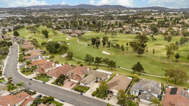 1219 Countrywood Lane, Vista CA: https://media.crmls.org/mediaz/48e813b5-ea22-4648-947f-86e5b496a9f7.jpg