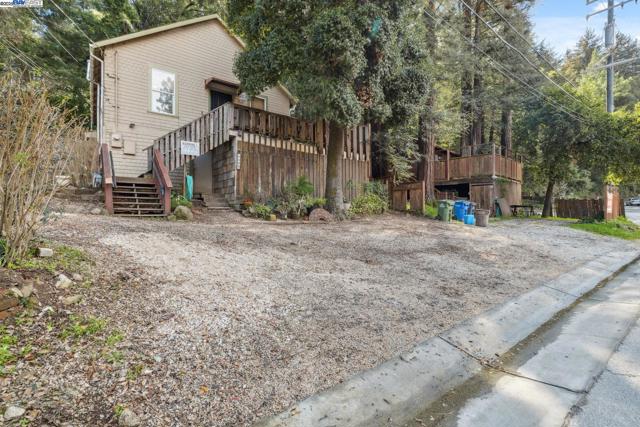 11349 Alameda Ave, Brookdale CA: https://media.crmls.org/mediaz/48e82383-1fa7-46d3-84fb-4cf305a8e051.jpg