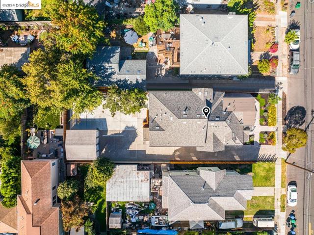 Image 16 of 25 For 2060 San Antonio Ave