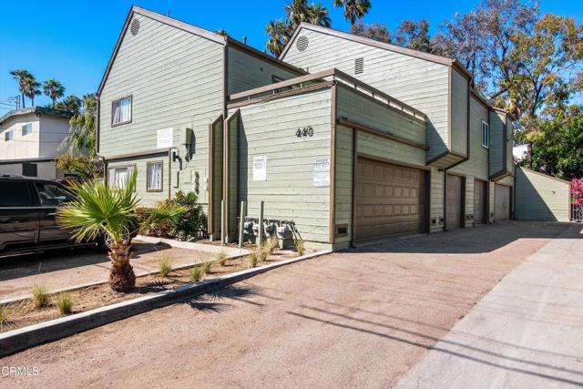 430 440 W Linden Drive, Oxnard CA: https://media.crmls.org/mediaz/48e86549-4b1e-4a34-a505-6d457cf2e715.jpg