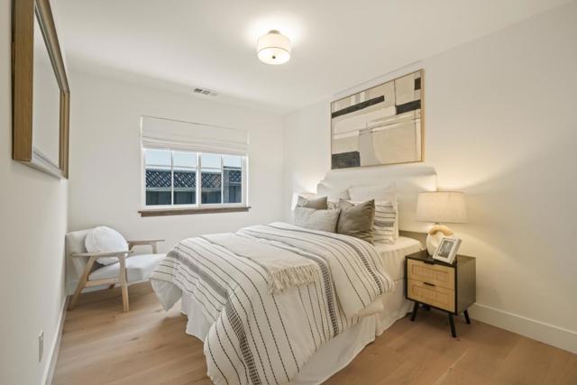 911 Peggy Lane, Menlo Park CA: https://media.crmls.org/mediaz/48e88054-3119-4ad5-b559-be8d5f1867a6.jpg
