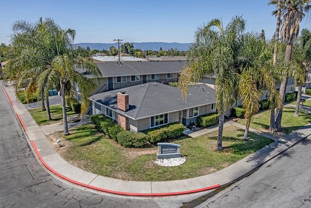 2104 Royal Drive, Santa Clara CA: https://media.crmls.org/mediaz/48e8f0d1-ce2d-4d96-92c6-0999f2d57d06.jpg