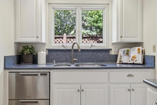 1399 Woodland Avenue, Menlo Park CA: https://media.crmls.org/mediaz/48ea7aba-6308-416c-b383-fb91c5e6cdcb.jpg