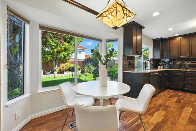 4957 New Compton Court, San Jose CA: https://media.crmls.org/mediaz/48ea9b75-7617-4f03-a29b-7a4390453cf7.jpg
