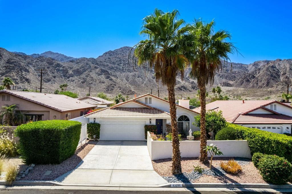 53235 Avenida Juarez