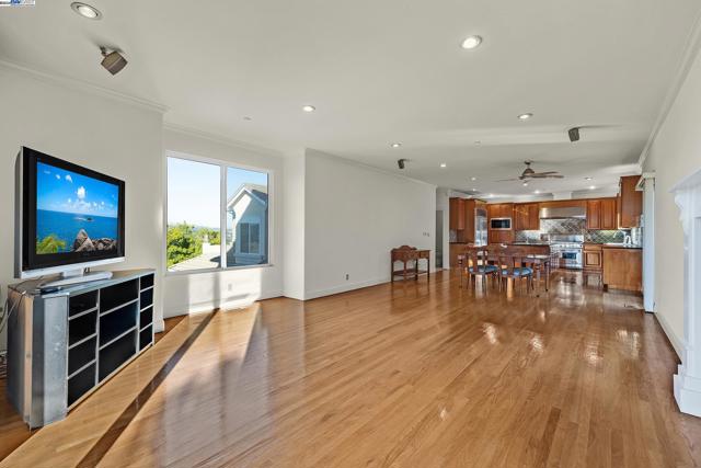 Image 50 of 51 For 3120 Huntington Ct