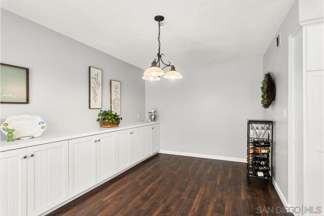 5483 Maisel Way, San Diego CA: https://media.crmls.org/mediaz/48ec2b40-e7f1-4ded-b039-565ffc3dc219.jpg
