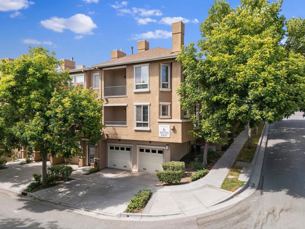 505 Tower Hill Avenue #611