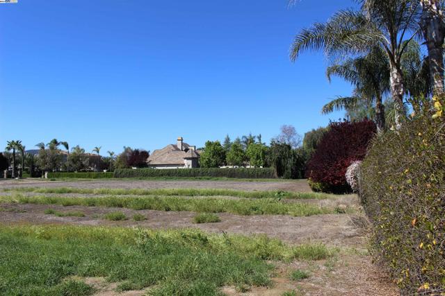 Image 11 of 19 For 8485 Ranch Rd