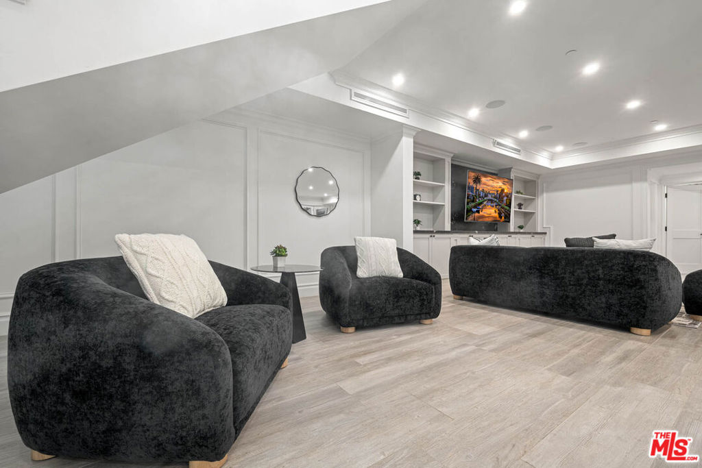 MLS #26924595 image #61
