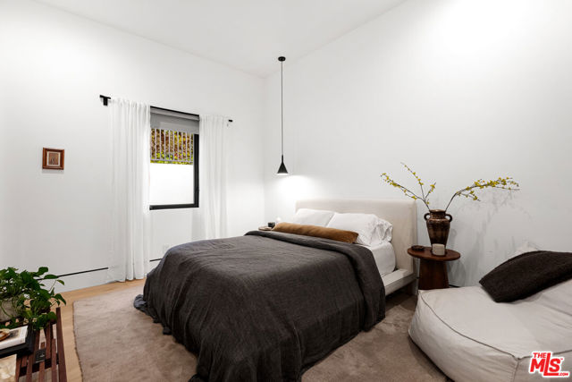 16366 Sloan Drive, Los Angeles CA: https://media.crmls.org/mediaz/48ed6058-633f-46ee-88b5-3d222a62134a.jpg