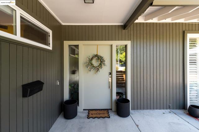 2041 Hidden Valley Dr, Santa Rosa CA: https://media.crmls.org/mediaz/48ee9d3e-19b7-42b5-8dea-c5744a1cbdf1.jpg