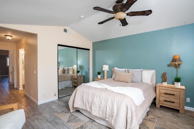 15865 Lofty Trail Dr, San Diego CA: https://media.crmls.org/mediaz/48ef0844-3167-48ce-b7cd-789185da0cf0.jpg
