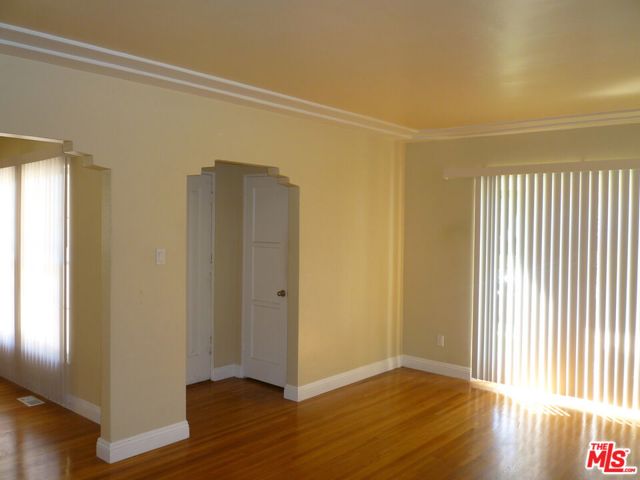 8456 Byrd Avenue, Inglewood CA: https://media.crmls.org/mediaz/48ef8639-c9ac-498c-934e-c9affafffaea.jpg