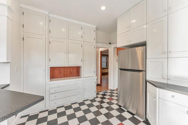 5150 Coronado Avenue, Oakland CA: https://media.crmls.org/mediaz/48f00089-6574-4e29-aa06-eaf577977ef5.jpg