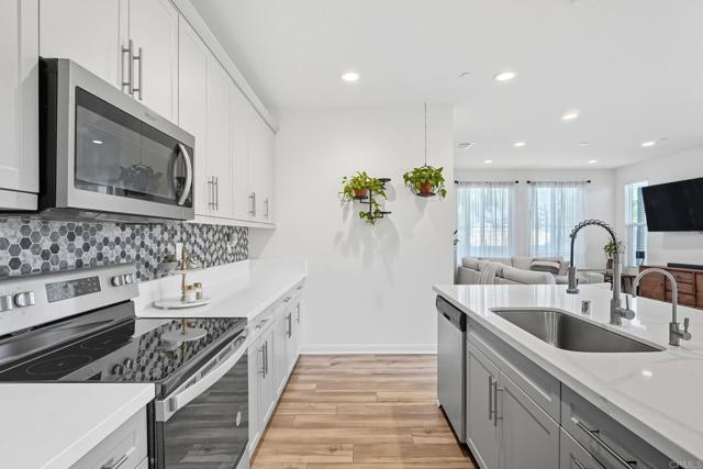 Detail Gallery Image 11 of 37 For 2607 Nanza, Spring Valley,  CA 91977 - 3 Beds | 2/1 Baths