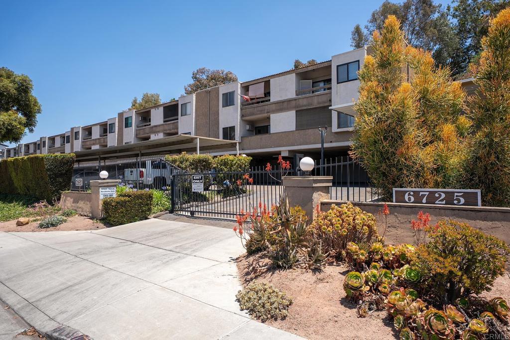 6725 Mission Gorge Rd