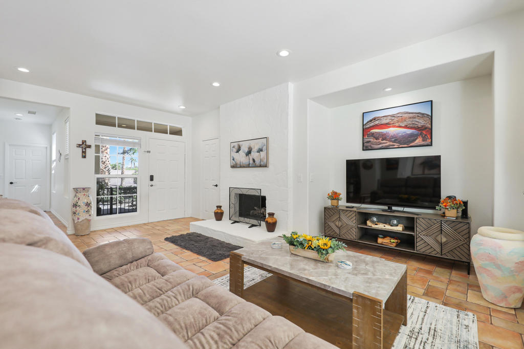 MLS #219138685DA image #9