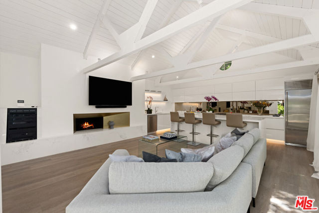 5949 Ramirez Canyon Road, Malibu CA: https://media.crmls.org/mediaz/48f1d86a-bb40-4483-802f-38484758a561.jpg