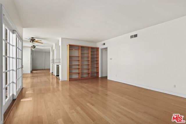 934 19th Street, 5 photo 2