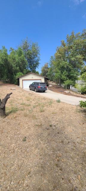 1257 East Hillcrest Dr. photo 5