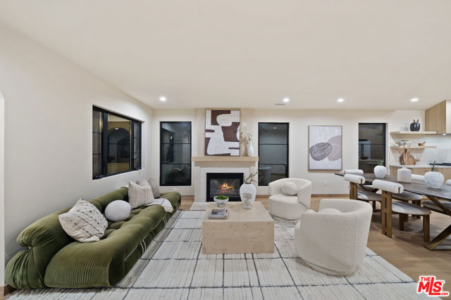 14742 Weddington Street, Sherman Oaks CA: https://media.crmls.org/mediaz/48f4fb70-6f38-492b-9dd0-2f8f34c80cf7.jpg
