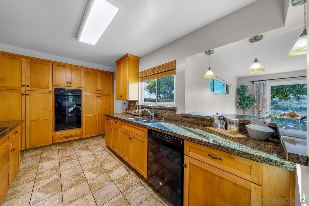 3086 Mercer Lane - photo 15