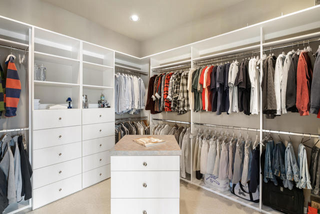 900 Dogwood Circle E, Palm Springs, CA 92264