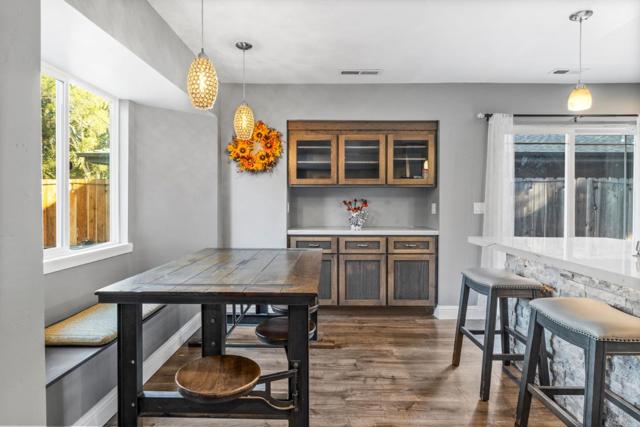 506 Soquel San Jose Road, Soquel CA: https://media.crmls.org/mediaz/48f5761b-d66c-45eb-bb26-027907739242.jpg