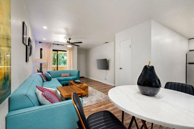 2812 N Auburn Court #207, Palm Springs, CA 92262