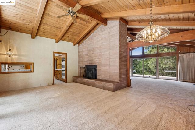 5201 Alhambra Valley Rd, Martinez CA: https://media.crmls.org/mediaz/48f5d96f-044f-4cdb-8924-6bc11ba12b2d.jpg
