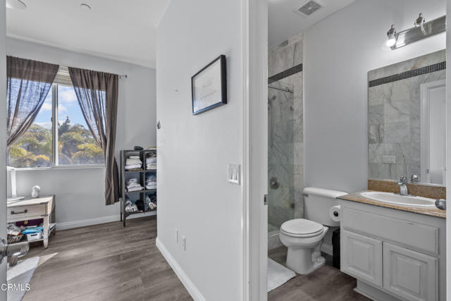 2012 Keltic Lodge Drive, Oxnard CA: https://media.crmls.org/mediaz/48f66cea-2c71-43da-8da0-c1b14974599a.jpg