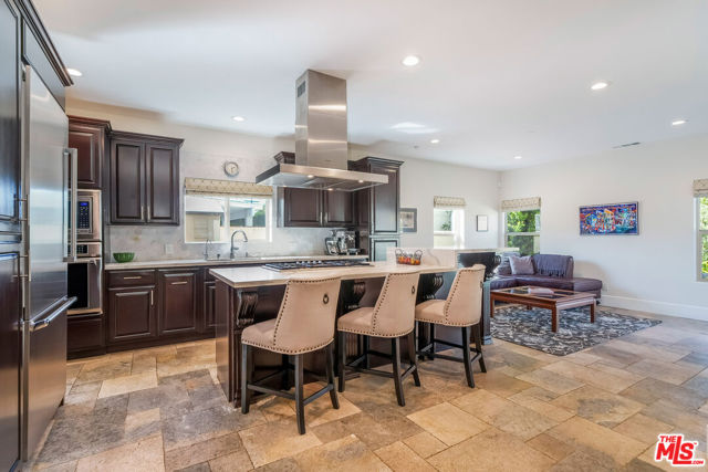 6411 W 85th Street, Los Angeles CA: https://media.crmls.org/mediaz/48f6a911-7b78-49f8-9894-abfa1c608841.jpg