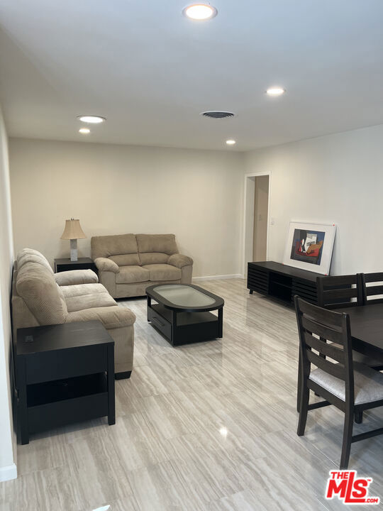 MLS #25524437 img 4