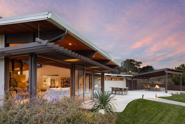 332 W Carmel Valley Road, Carmel Valley CA: https://media.crmls.org/mediaz/48f94e19-6cf4-4988-b4af-b3f121bf3c26.jpg
