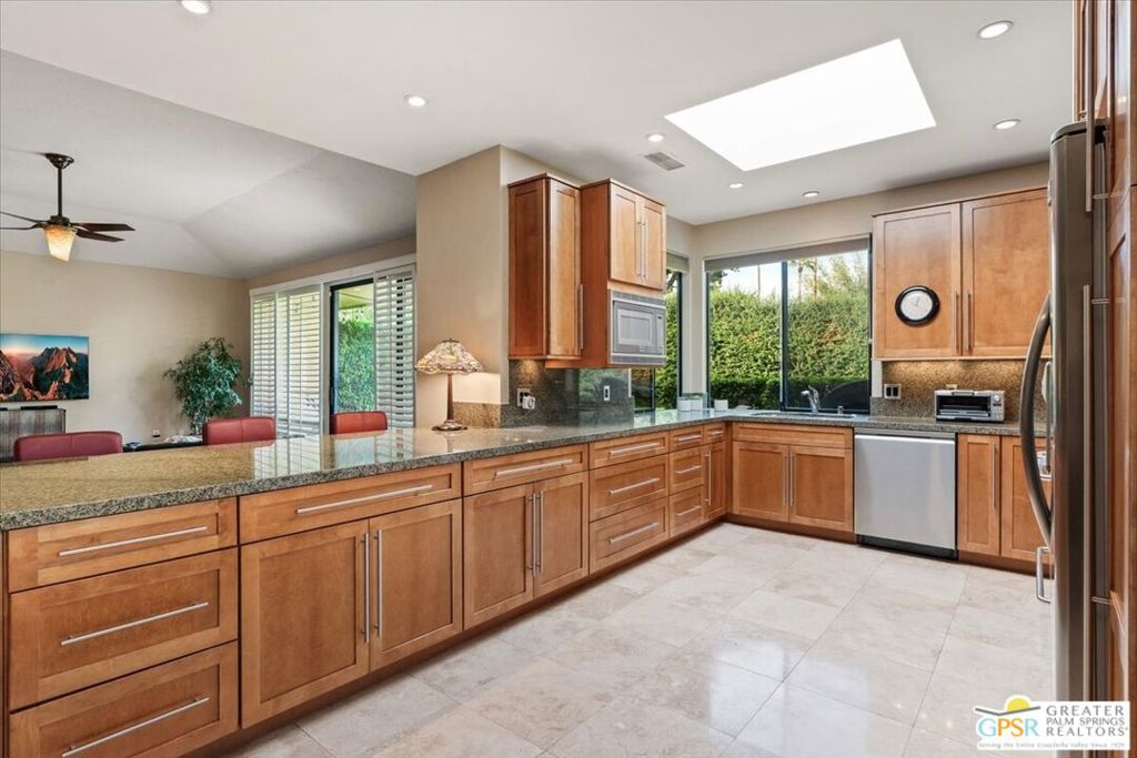 MLS #25617457PS image #16