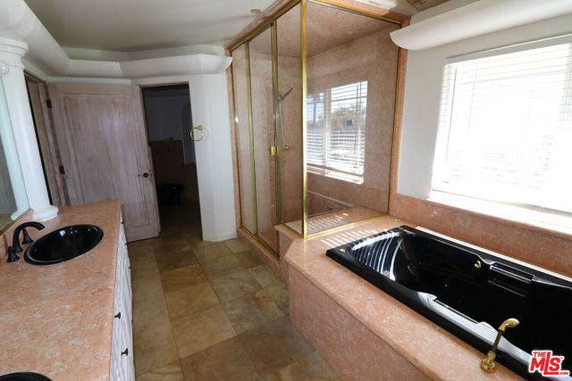 20776 Big Rock Drive, Malibu CA: https://media.crmls.org/mediaz/48fc08c8-3482-403d-aa8b-e026b74e048e.jpg