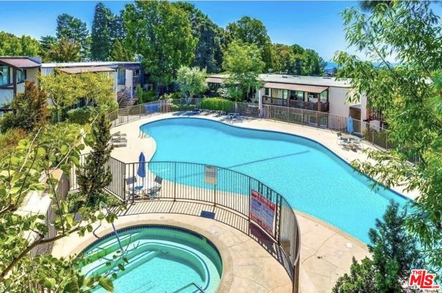 394 S MIRALESTE Drive, San Pedro CA: https://media.crmls.org/mediaz/48fc9769-8e4b-4039-ac05-534b04ebcfb2.jpg