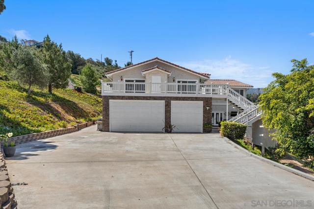 3049 Millar Ranch Rd, Spring Valley CA: https://media.crmls.org/mediaz/48fcab49-2fb9-436f-9743-aaf1d79d2a98.jpg